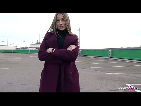❤️ GERMANA SCOUT ESTAS REVĜO tuŝanta ŜTALON, PARKOJN TELTALALE KAJ SEXYA POR MONO ❤❌ Rusia porno ĉe ni ☑